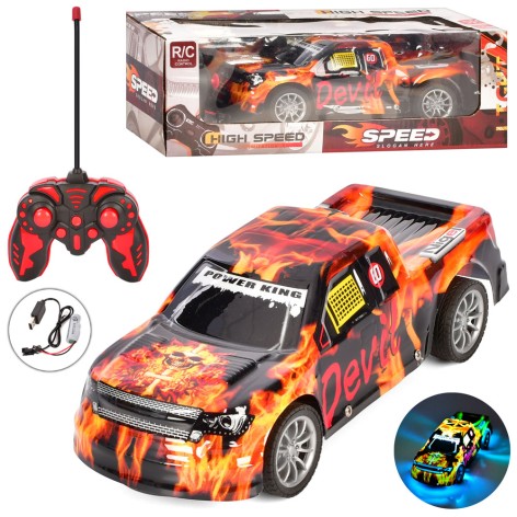 Р/К Машина, акум, USBзар, 22см, гумові колеса, корпус, який не б'ється, світло, в кор-ці, 31-12,5-11см /18/