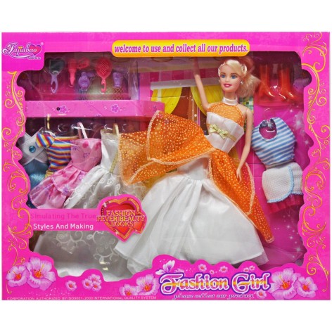 Лялька з нарядами ВИД 2