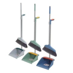 Набір для прибирання (мітла, совок) 25*82*26см R30571 