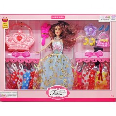 Кукла с гардеробом 