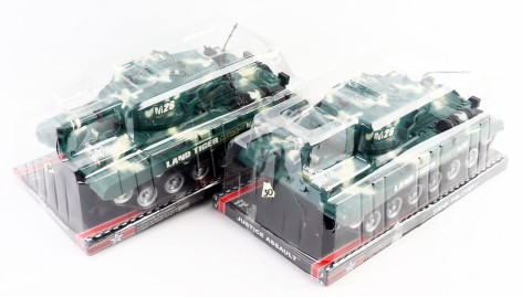 УЦІНКА 30% Танк 2 кольори, підсвічування, звуки пострілів, інерція, в слюді 