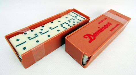 УЦЕНКО 30% Домино в кор. 14,5*4,8*3,3см 