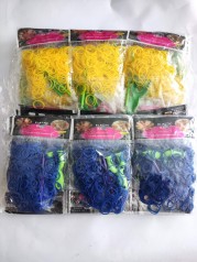 Резиночки для плетіння 2 кольори, 200 шт, гачок, рогатка, кліпси, в пакетику /1200/