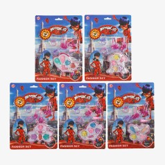 Набор косметики 5 видов, герой, тени для век, аппликатор, аксессуары, на листе, микс видов 