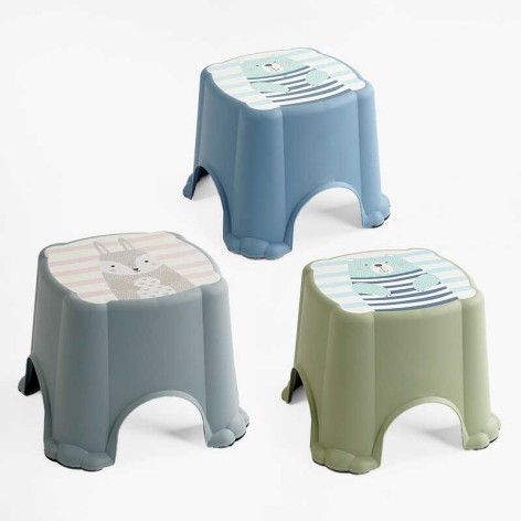 Стілець дитячий мікс видів, 22 х 22 х 21 см  