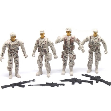 Комбат 4 военные фигурки, оружие, в пакете