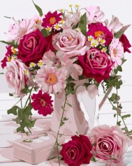 Набір для розпису по номерах Букет квітів у рожевих тонах Strateg розміром 40х50 см (GS1164)