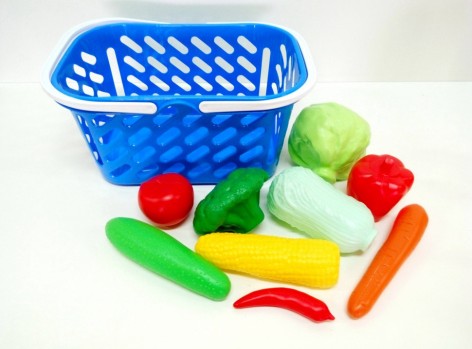 Кошик дитячий із пластмасовими овочами 10 предметів