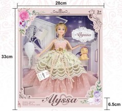 Лялька у кор. 