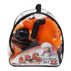 Кухонний набір Unika з пластиковим посудом та приладами для дітей від 3 років