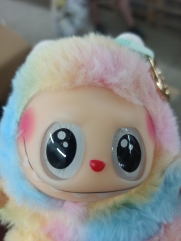 УЦЕНКА 46% Кукла Labubu 4 сезон 18см (ТРЕСНУТЫЕ ГЛАЗА)