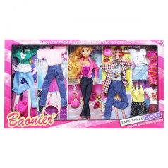 Кукла с нарядами