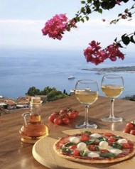 Набір для творчості алмазна картина Італійська піца з келихом білого вина Strateg розміром 30х40 см кв (HEG86066)