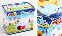 УЦЕНКА 20% Качка 18-15-9,5см, звук (крякає), несе яйця, рухається, світ, на бат-ці, в кор-ці,16-15-10см 