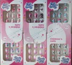 Аксессуары для девочек Beauty star 12шт ногти накладные, на самоклеющейся основе, микс 12 видов, цена за 1 шт короб. 7*11см 