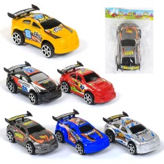 Пластиковая машинка 