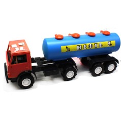 Камаз із цистерною 