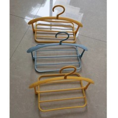 Вішалка пластик 