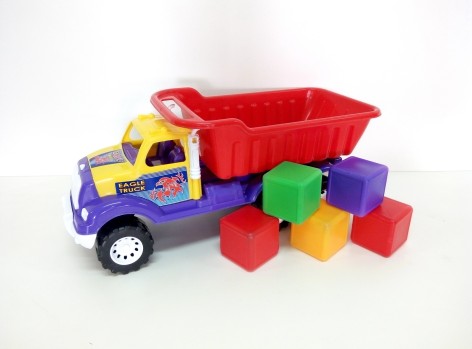 Машинка игрушечная Самосвал Орел Б с 8 кубиками КВ