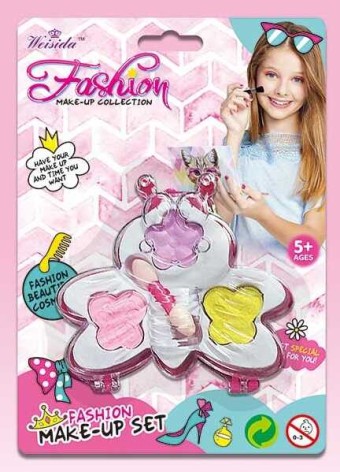 Косметика на листьях 