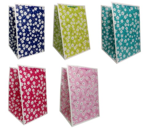 Подарунковий пакет картон з шир. дном 200грм, 