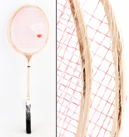 УЦЕНКА 30% Бадминтон деревянный, 2 ракетки, воланчик, в сетке 66см 