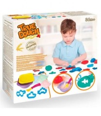 Самодельное тесто с формочками 