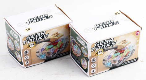 УЦІНКА 30% Танк підсвічування, мелодія, рухомі шестерні, автоматичні повороти дула, колеса вільного ходу, кор. 