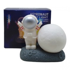 Светильник-ночник детский Космонавт 12см белый