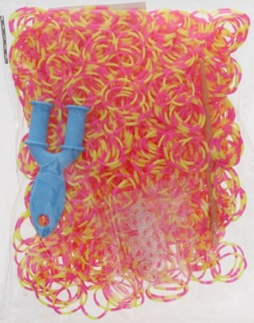 Гумочки для плетіння жовто-рожеві, 200 шт, гачок, рогатка, кліпси, в пакетику