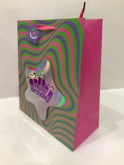 Пакет подарочный бумажный, 30х40х17 см, бумажный мелованный, 157г/м2+мат. лом. + 3D голографическая аппликация 4 шт. в уп.